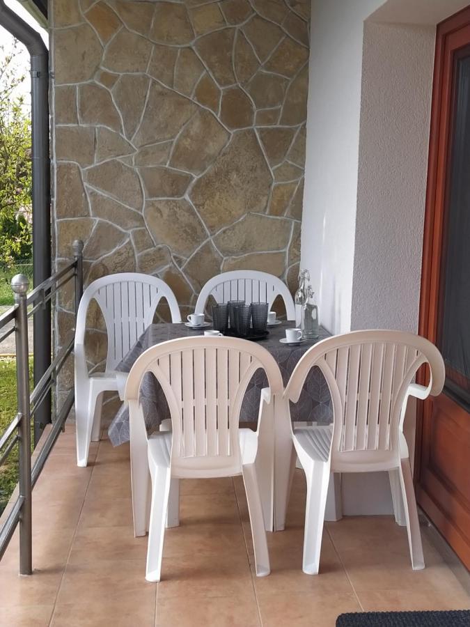 Kertes Nyaralohaz Villa Кестели Екстериор снимка