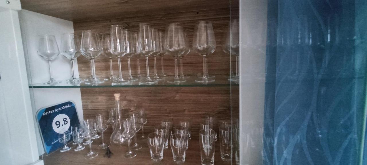 Kertes Nyaralohaz Villa Кестели Екстериор снимка
