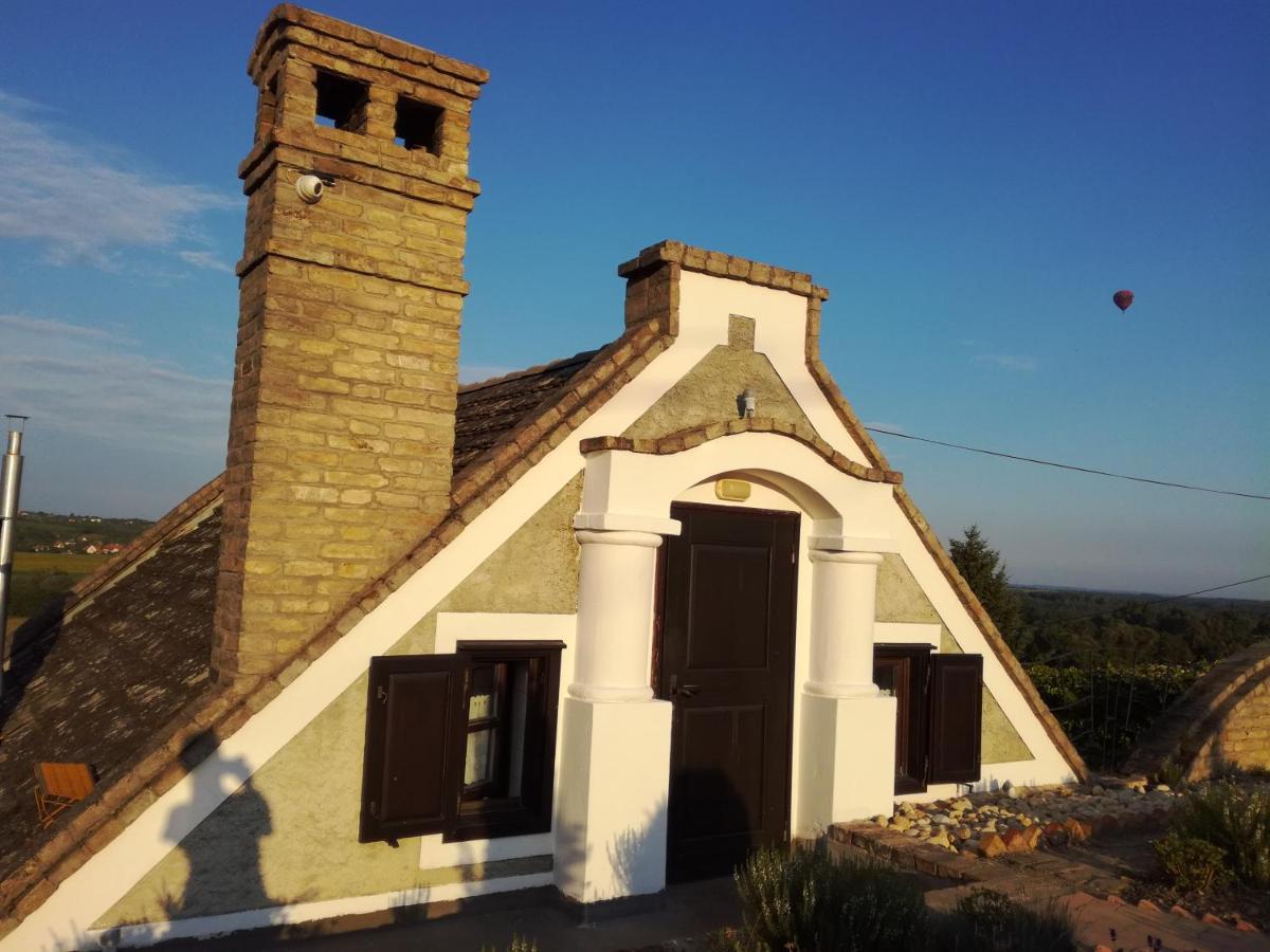 Kertes Nyaralohaz Villa Кестели Екстериор снимка
