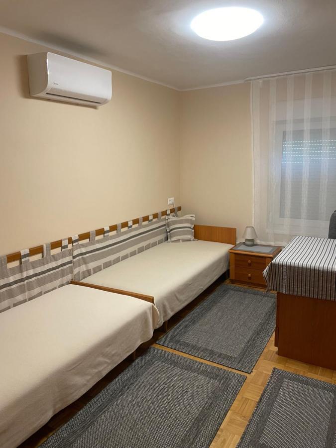 Kertes Nyaralohaz Villa Кестели Екстериор снимка